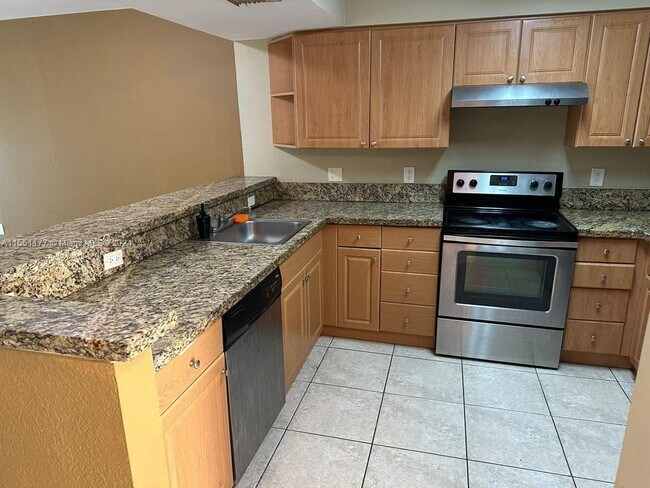 Foto del edificio - 5020 NW 79th Ave