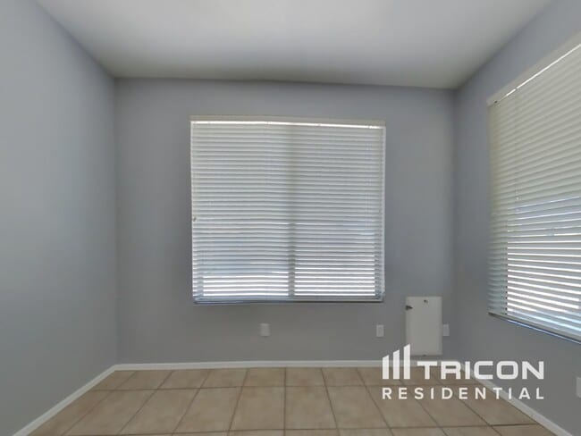 Building Photo - 6147 W Oraibi Dr