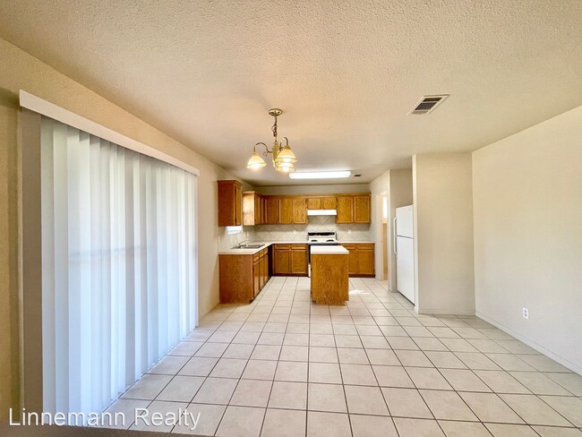 Foto del edificio - 3 br, 2.5 bath House - 4008 Sunflower Drive