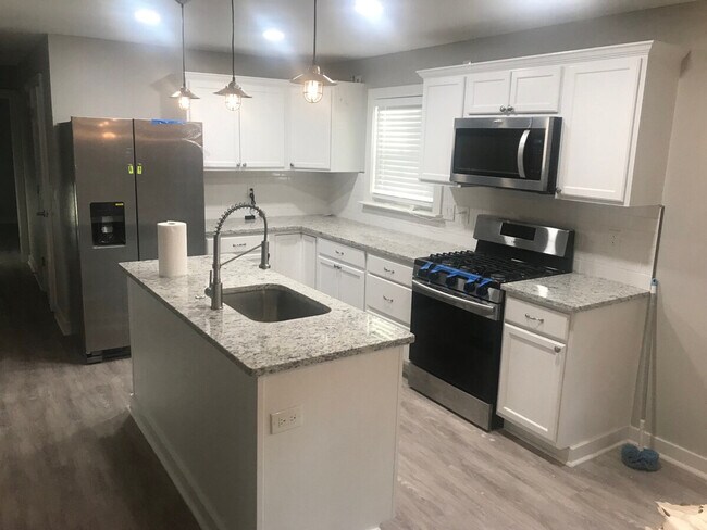 Building Photo - 189 Fox Pl