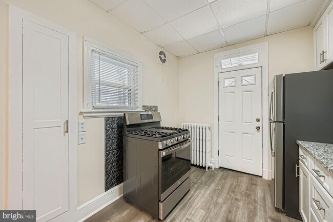 Foto del edificio - 3220 Sequoia Ave