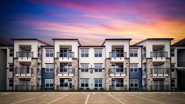 Welcome to Southgate Apartments, where modern living meets breathtaking views. Enjoy spacious layouts, contemporary design, and a vibrant community atmosphere. Your ideal home awaits—schedule a tour today and see for yourself! - Southgate Apartments