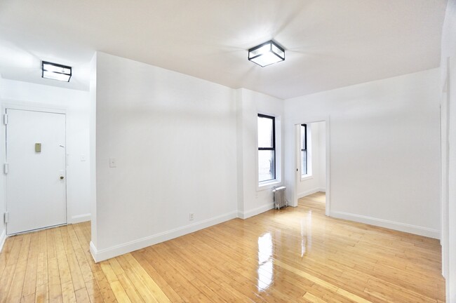 Building Photo - 534 W 147th St