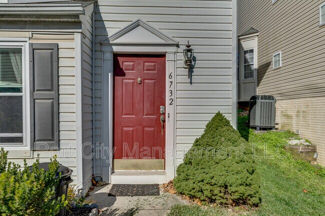 Foto del edificio - 6732 Cozy Ln