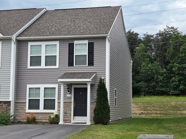 Building Photo - 128 Loblolly Dr