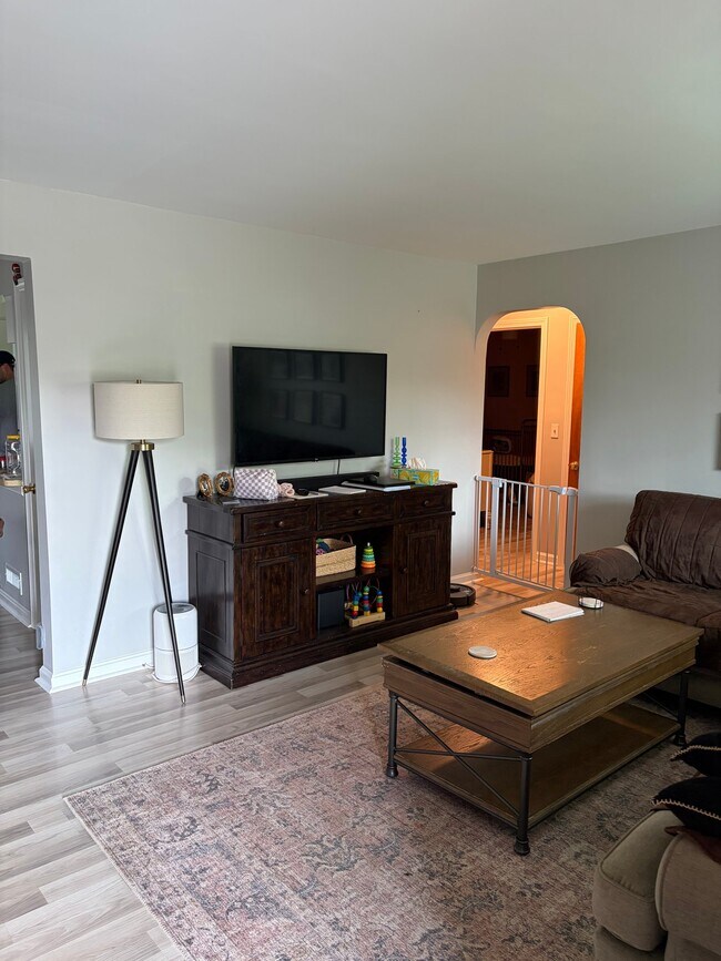 Foto del edificio - 7252 Thomas Dr