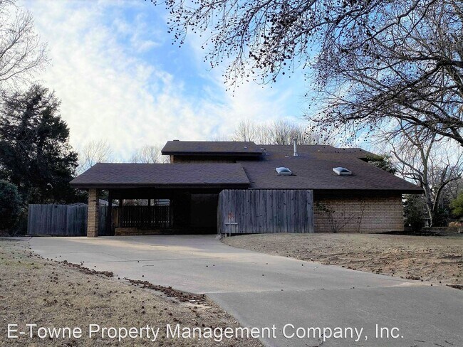 Foto del edificio - 4 br, 2.5 bath House - 2701 Redbird Lane