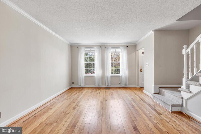 Foto del edificio - 3011 S Buchanan St