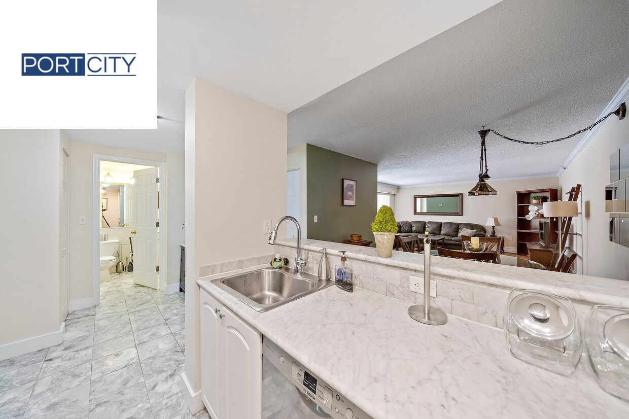 Foto principal - 15 N Beacon St