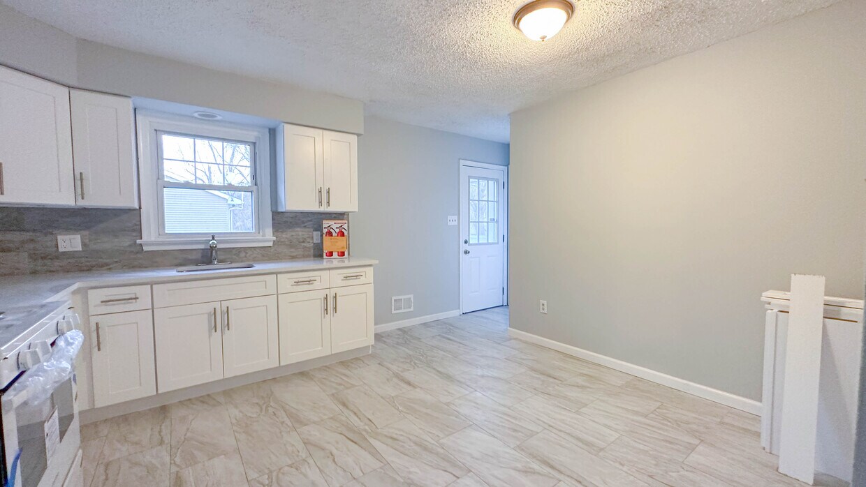 66 Wallace St, Elmer, NJ 08318 House for Rent in Elmer, NJ