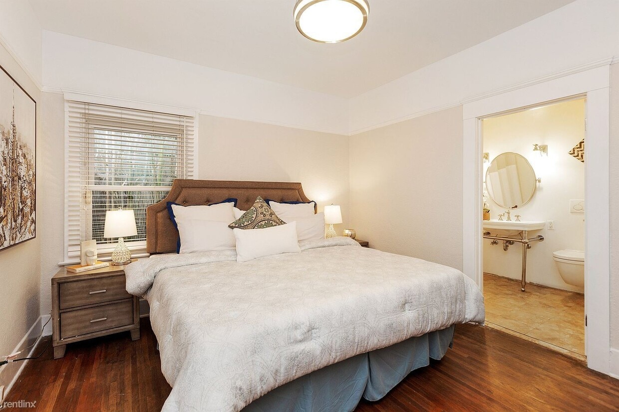 Primary Photo - 2 br, 2 bath House - 1252 Essex Street