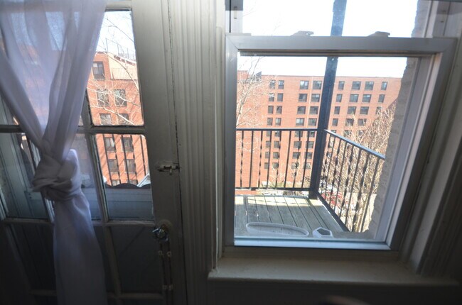 Building Photo - 1616 Commonwealth Ave