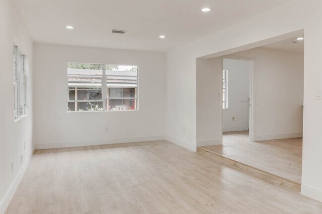 Foto del edificio - 1255 Pine St