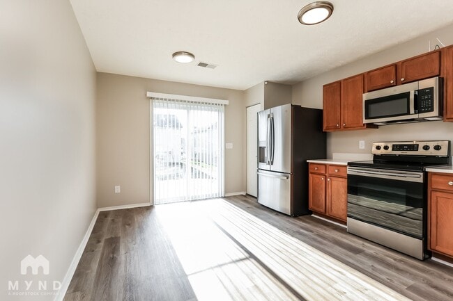 Foto del edificio - 2827 Creekbend Dr