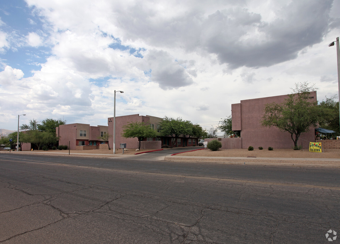 Foto del edificio - Parkside Terrace Apartments