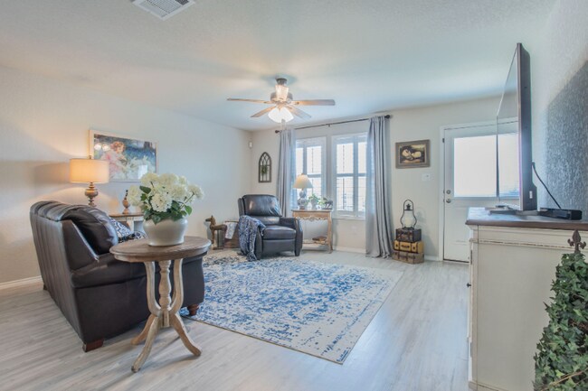 Foto del edificio - 2527 Pechora Pipit