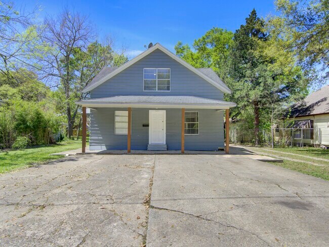 Foto del edificio - 313 N Beauregard St