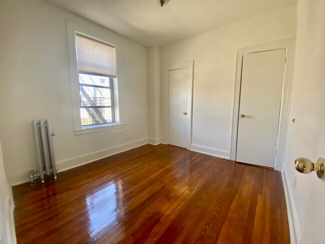 Building Photo - 31-14 35th St