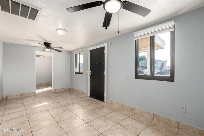 Foto del edificio - 1920 W Tonto St