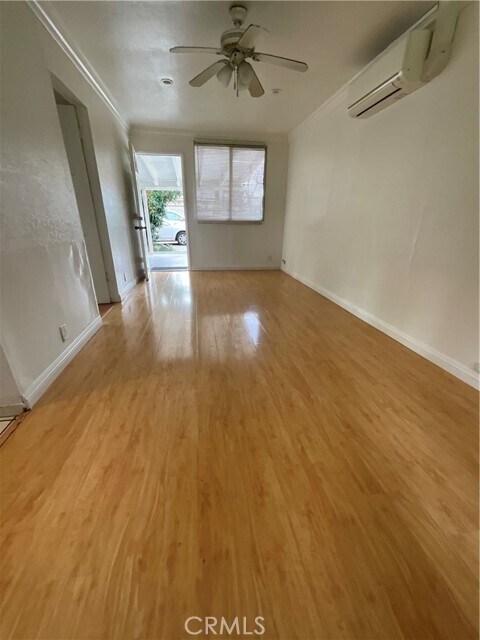 Building Photo - 1223 S Santa Anita Ave