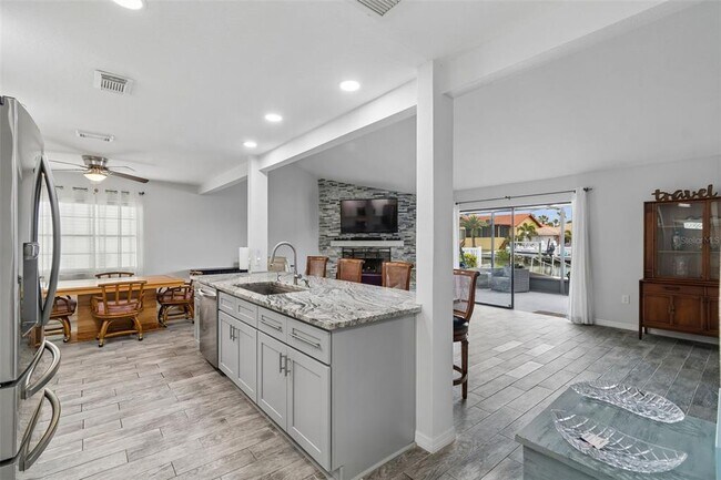 Foto del edificio - 5440 Leahy Ln