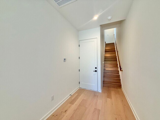 Foto del edificio - 1304 Chamblee Hl Ct