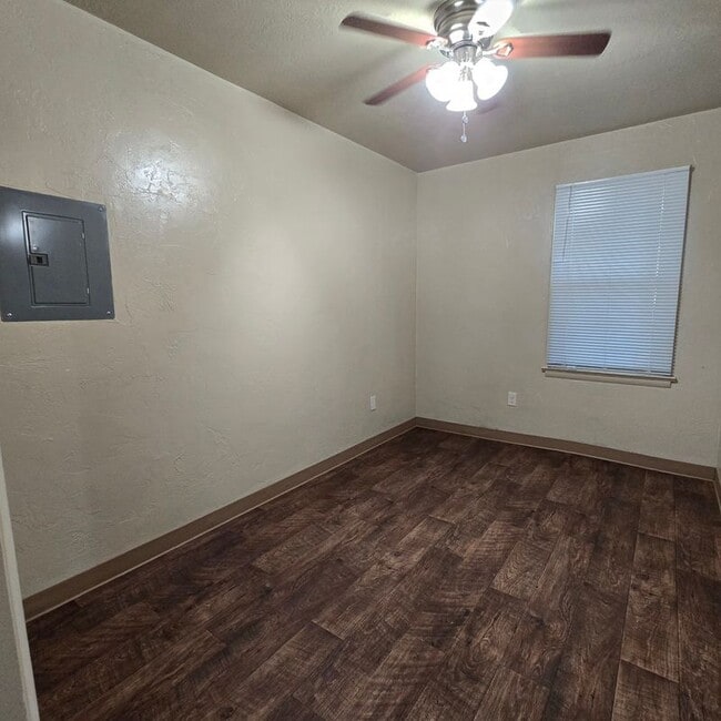 Foto del edificio - 307 N 9th St