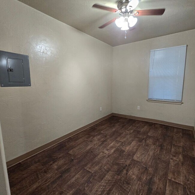 Foto del edificio - 307 N 9th St