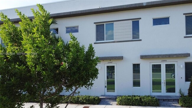 Photo - 10447 NW 66th St Townhome
