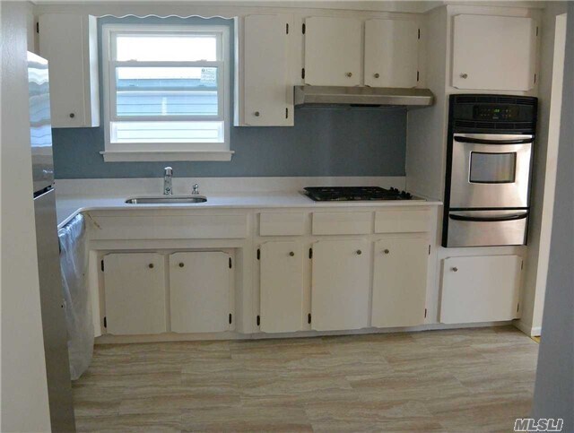Building Photo - 298 Bayville Ave