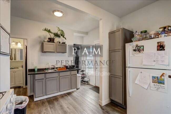 Foto del edificio - 3727 E Squire Ave