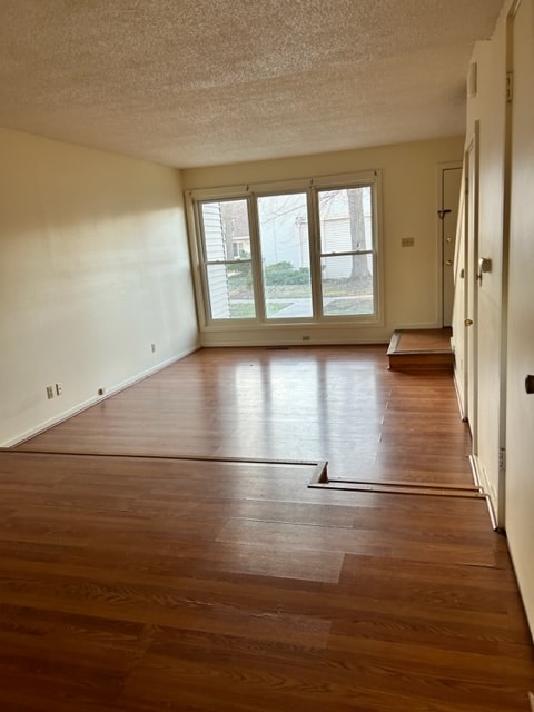 Primary Photo - 701 Kenwood Rd