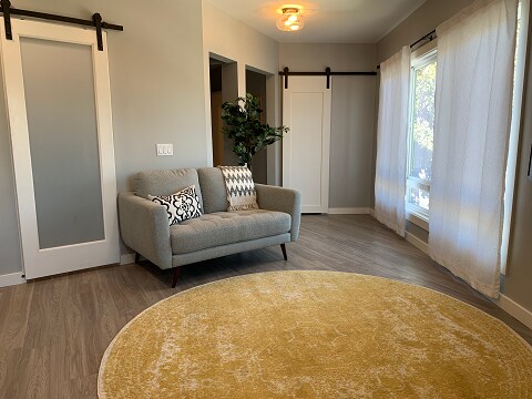 Foto principal - 3228 Broadway