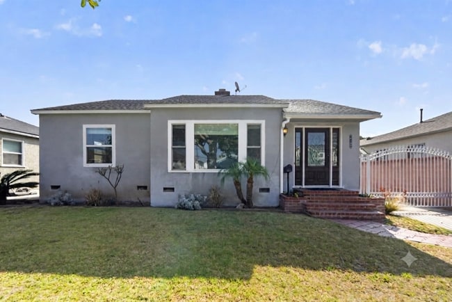 Building Photo - 7742 Dunbarton Ave
