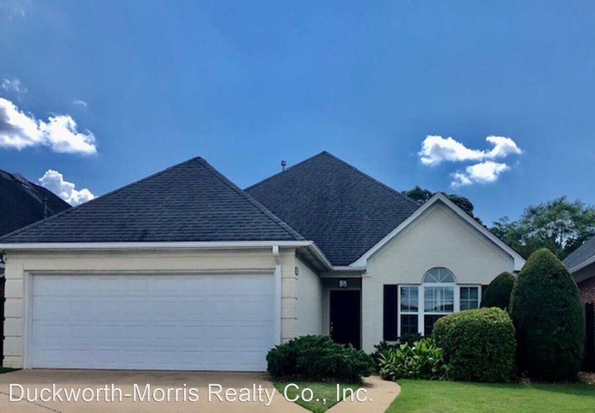 Primary Photo - 3 br, 2 bath House - 20 Highland Manor