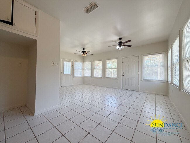 Foto del edificio - Lovely 3 Bedroom Home in Fort Walton