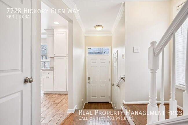 Building Photo - 7728 Hickory Glen Way