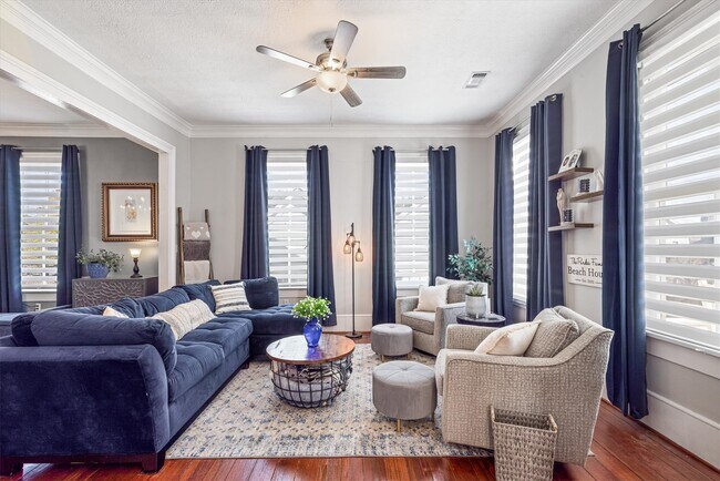 Building Photo - 3216 Avenue N