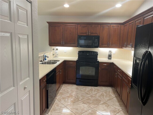 Building Photo - 10309 Crepe Jasmine Ln