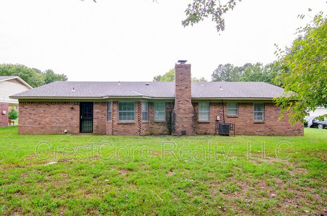 Building Photo - 3976 Stillwood Dr