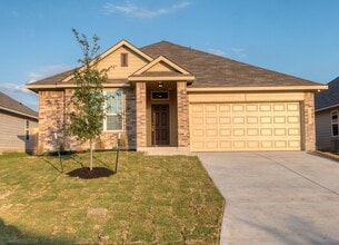 Building Photo - 611 Hollyhock Dr