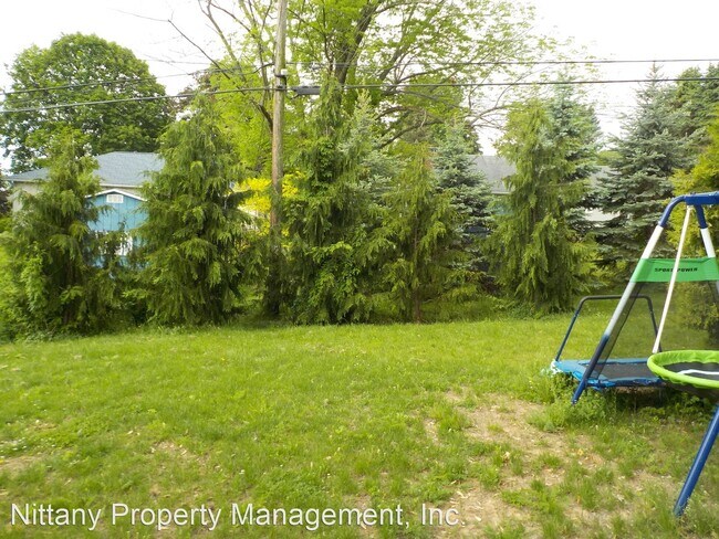 Building Photo - 3 br, 1.5 bath House - 1324 Linn Street