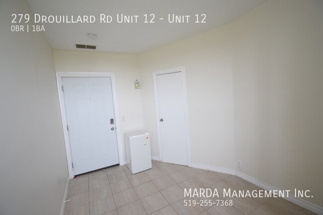 Photo du bâtiment - ROOM FOR RENT IN FORD CITY IDEAL FOR MATUR...