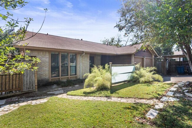 Building Photo - 11707 Blackhawk Dr