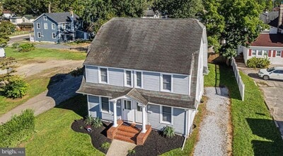Building Photo - 108 Vine St
