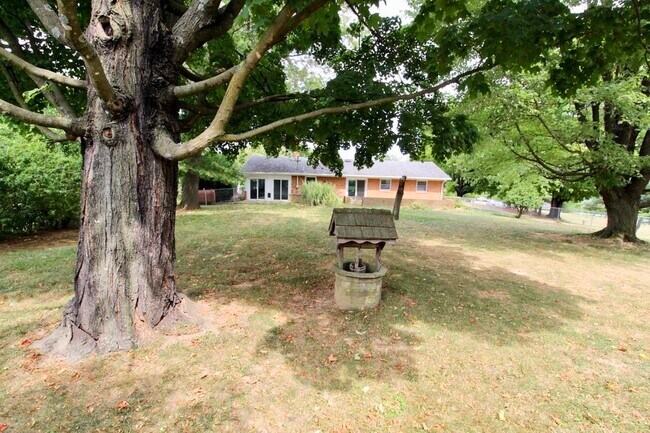 Building Photo - 3966 Port Republic Rd