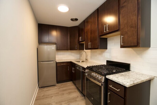Foto del edificio - 448 W Barry Ave