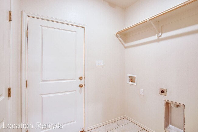 Building Photo - 2 br, 2 bath House - 1714 Corpus Avenue