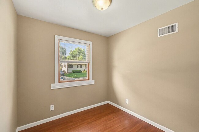 Foto del edificio - 1223 Walker Ave