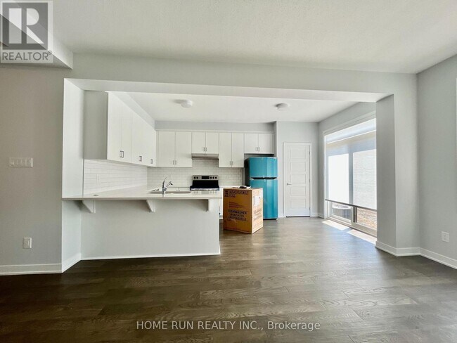 Building Photo - 269 Ormiston Cres